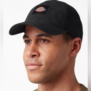 Dickies black SnapBack trucker hat